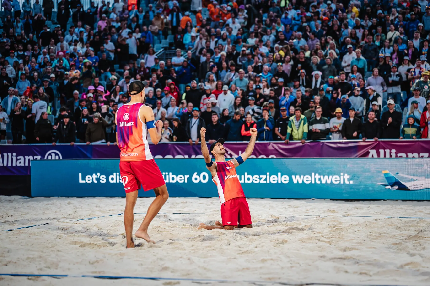 Viertelfinalsieg vor 6800 Zuschauern